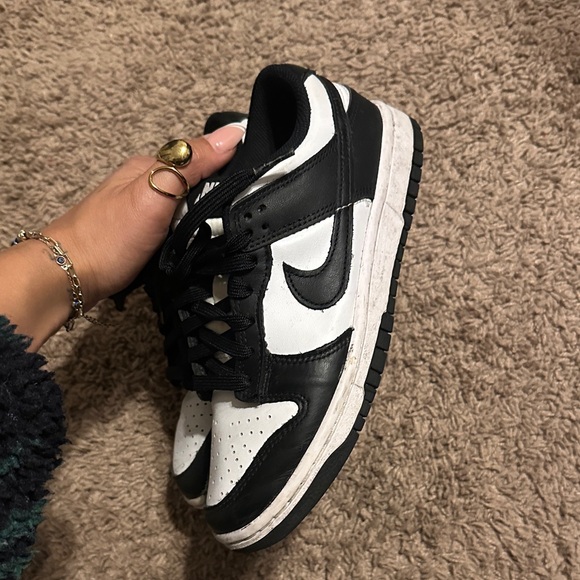 Nike Men's Classic Black and White Sneakers - Picture 2 of 2